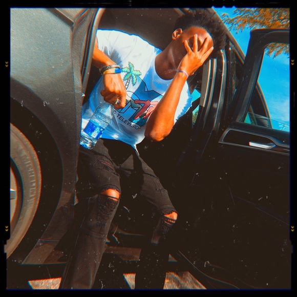 Meet your Posher, Tahj - Picture 1 of 1